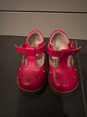 FootMates Hot red T-Strap Mary Jane Shoes